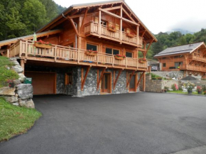 CHALET INDIVIDUEL TRES ENSOLEILLE AU CALME VUE IMPRENABLE